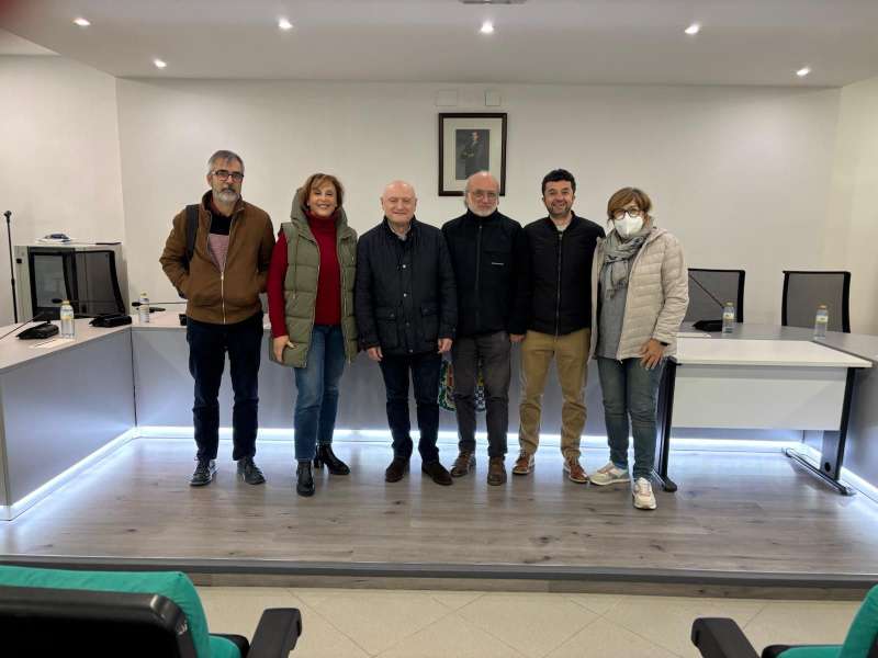 El equipo de gobierno de Marines ha recibido hoy al diputado provincial de Cultura, Francisco Teruel. /EPDA