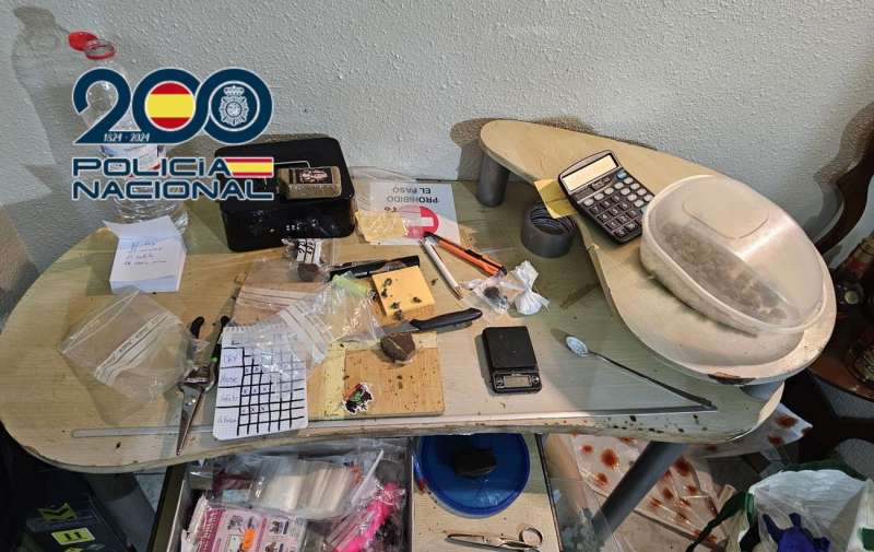 Material intervenido en la operación de la Policía Nacional./EFE