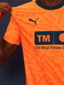 tercera-equipacion-valencia-5