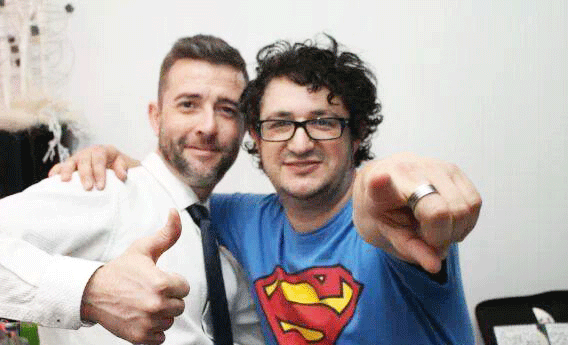Jose Coll junto a un amigo. //FACEBOOK