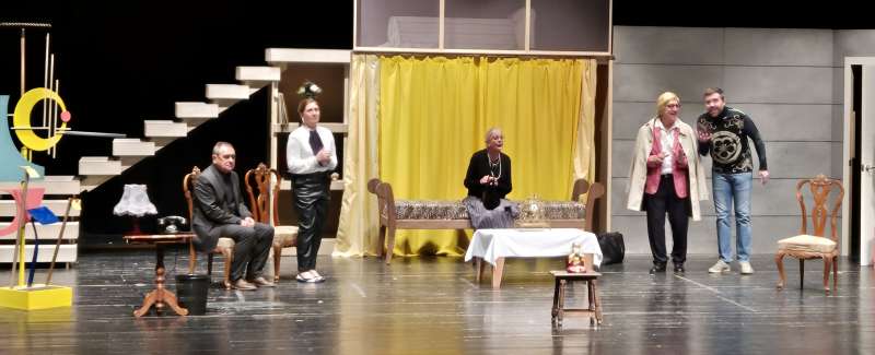"A les fosques", obra de teatro. / EPDA