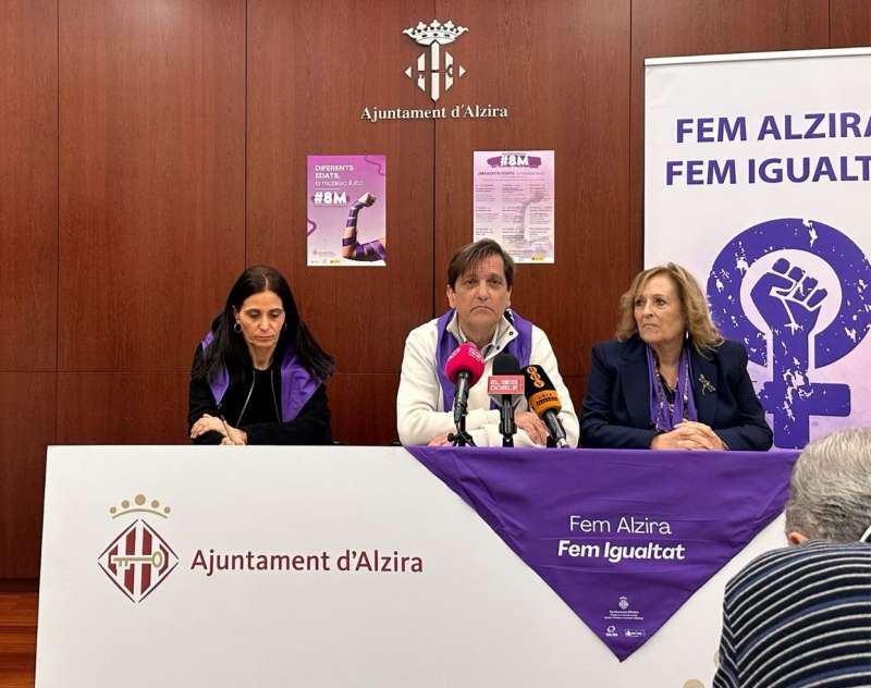 Presentació de la campanya per al 8M de l"Ajuntament d"Alzira. / EPDA