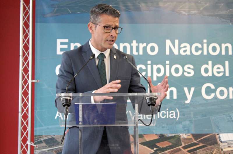 Toni González, alcalde de Almussafes, en una foto de archivo./LAURA FLORENTINO
