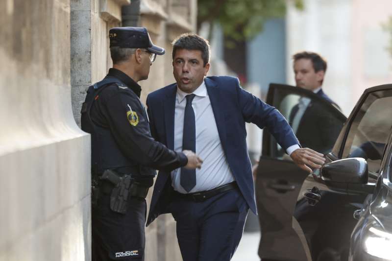 El expresident de la Generalitat Carlos Mazón en una de sus últimas apariciones públicas. EFE/Biel Aliño/Archivo

