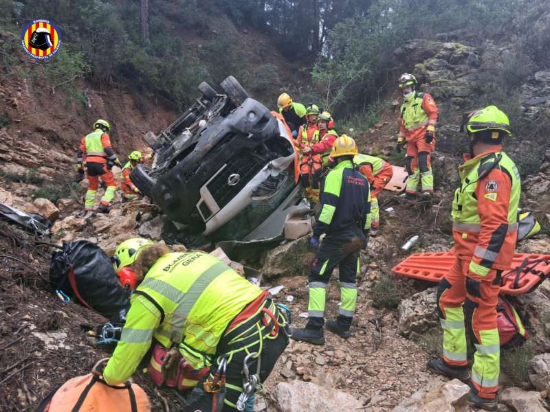 Momento del rescate, en una imagen facilitada por el Consorcio Provincial de Bomberos de Valencia. / EPDA
Momento del rescate, en una imagen facilitada por el Consorcio Provincial de Bomberos de Valencia. / EPDA