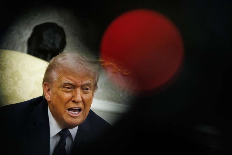 El presidente de los Estados Unidos, Donald Trump, en una imagen de este martes en Washington (EE.UU.). EFE/Samuel Corum
