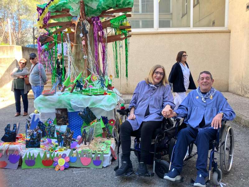 Los hospitales Vithas celebran las fallas. / EPDA