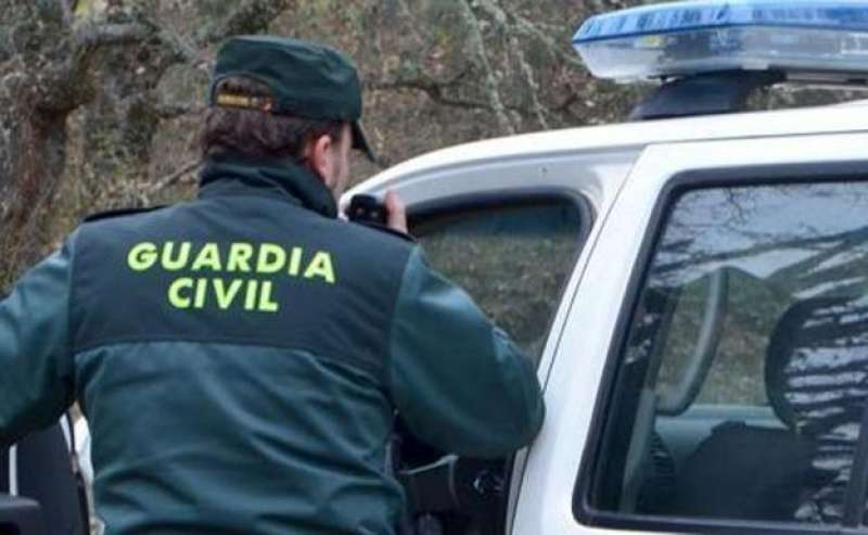 Imagen de archivo de un agente de la Guardia Civil. / EPDA
