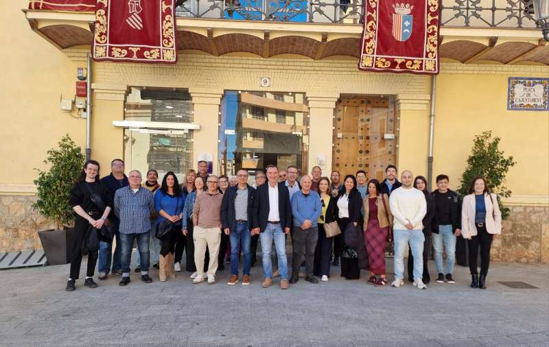 Bienvenida a los nuevos trabajadores del II Plan de Empleo DANA SHANADÚ 2026 de Riba-roja de Túria. /EPDA