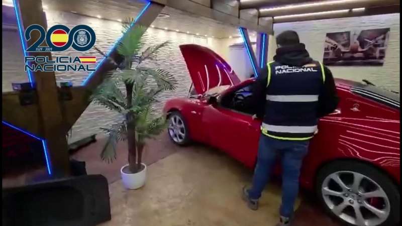 Detenida una red de compraventa de coches./ EFE / Policía Nacional
