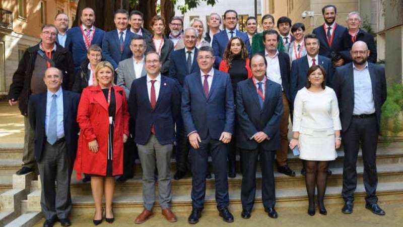 Imagen de la aprobación el  4 de febrero de 2020 de la Proposición de reforma constitucional para la recuperación efectiva del derecho civil valenciano con la presencia de lideres de todos los partidos políticos