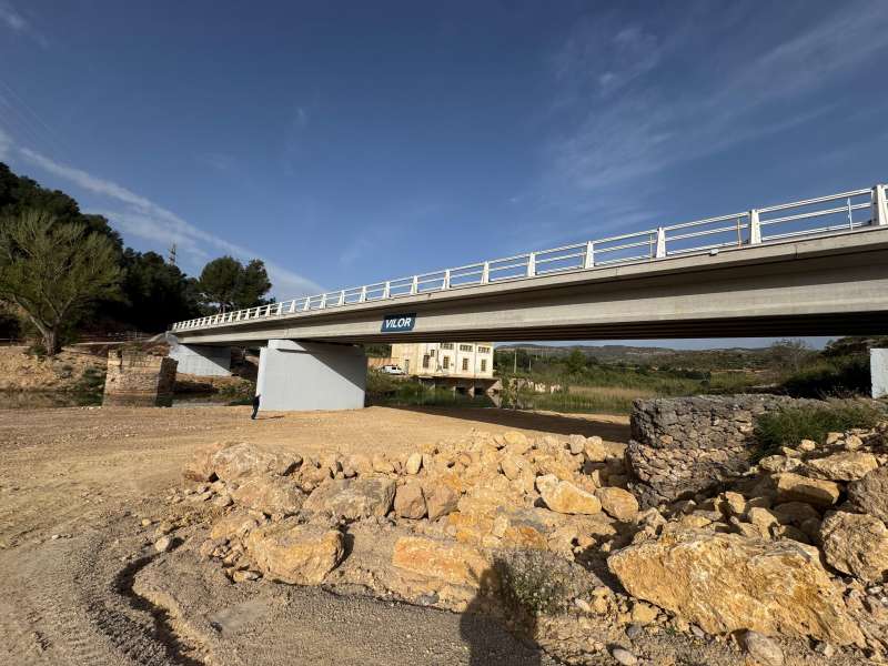La reconstrucción del puente de Bugarra entra en su fase final tras superar la prueba de carga. /EPDA