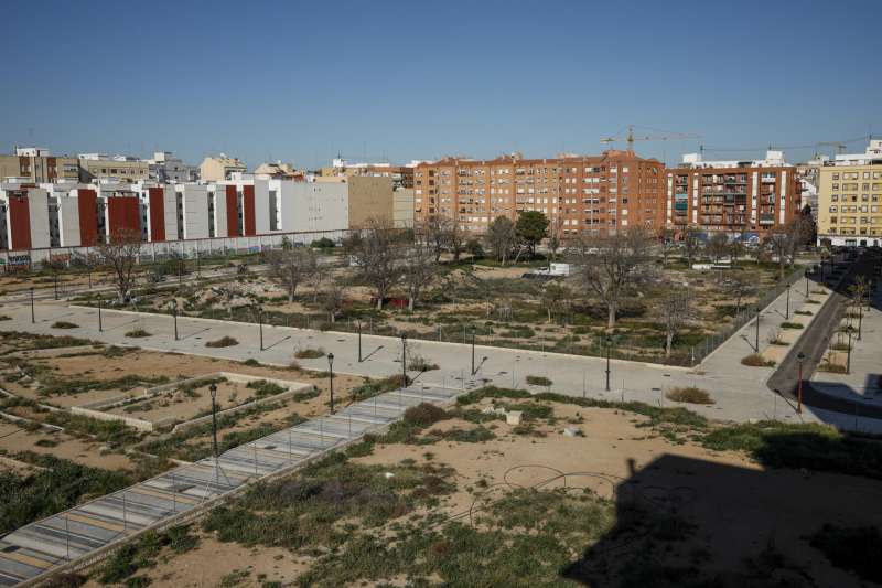 Imagen de archivo de la vista general de los terrenos del antiguo Cuartel de Ingenieros, en Valencia". EFE/Biel Aliño/Archivo
