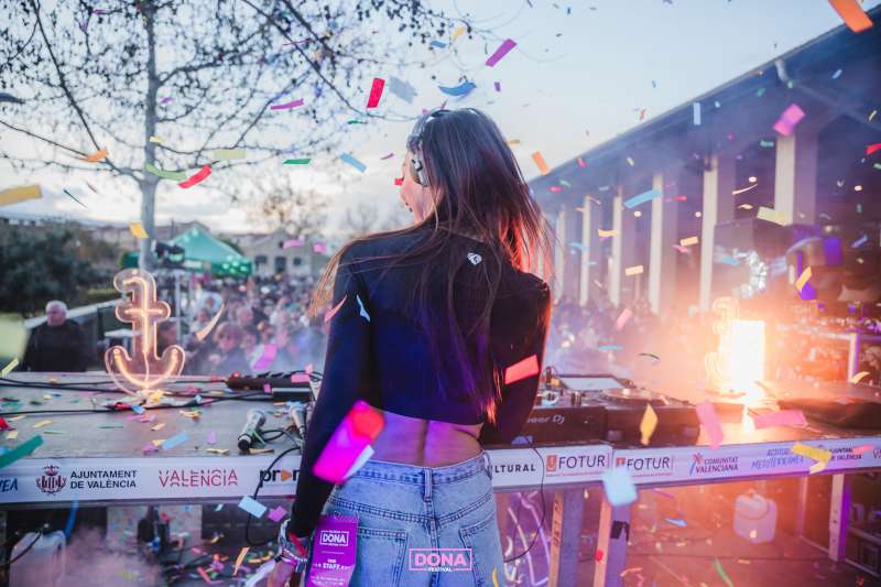 6565_Dona_festival_tardeo_electronic_1__1_.jpg