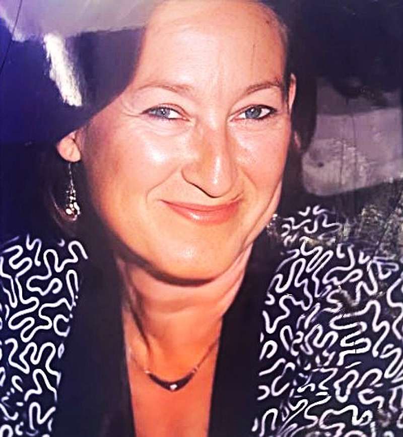 3766_elvira.jpg
