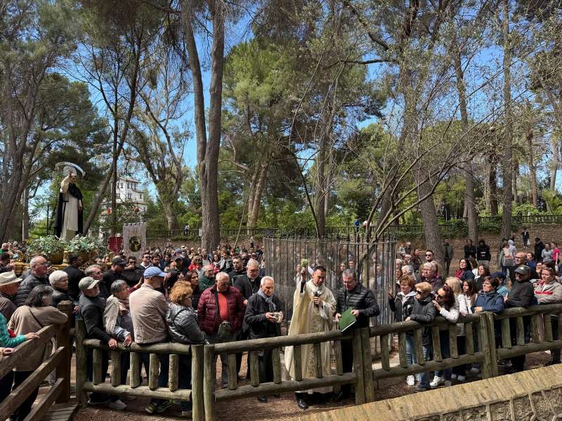 La tradicional rogativa al Parc de San Vicent de Llíria. /EPDA