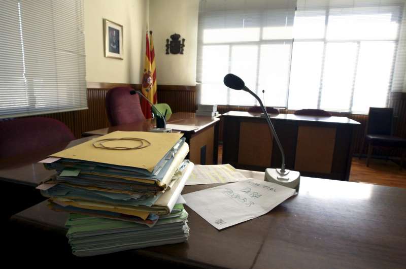 Imagen de archivo de una sala de vistas. EFE/Alberto Estévez
