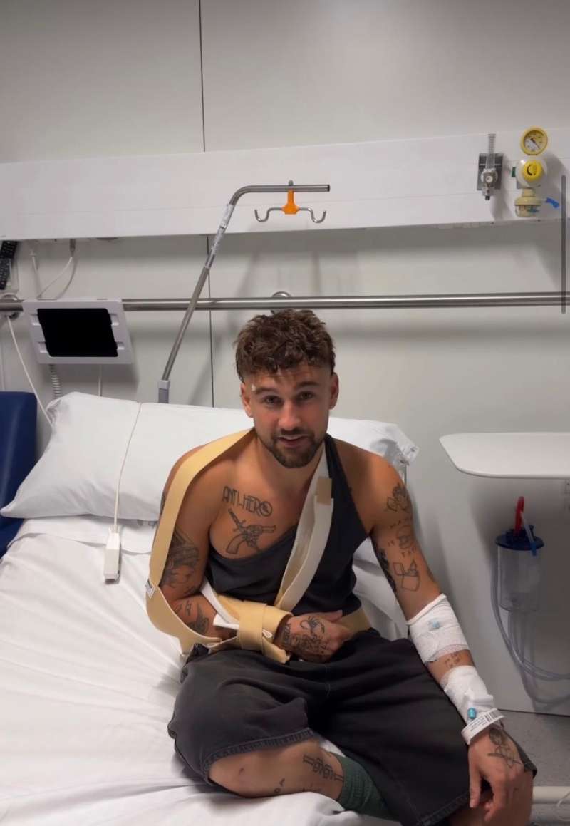 Dani Fernández después del concierto en el hospital. / @danifdezmusic