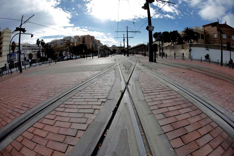 En la foto, vías del tranvía en la estación de Madera. EFE/ Juan Carlos Cárdenas
