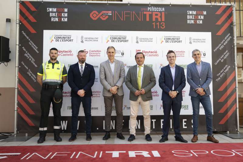Presentación del Infinitri 113 de Peñíscola. / EPDA