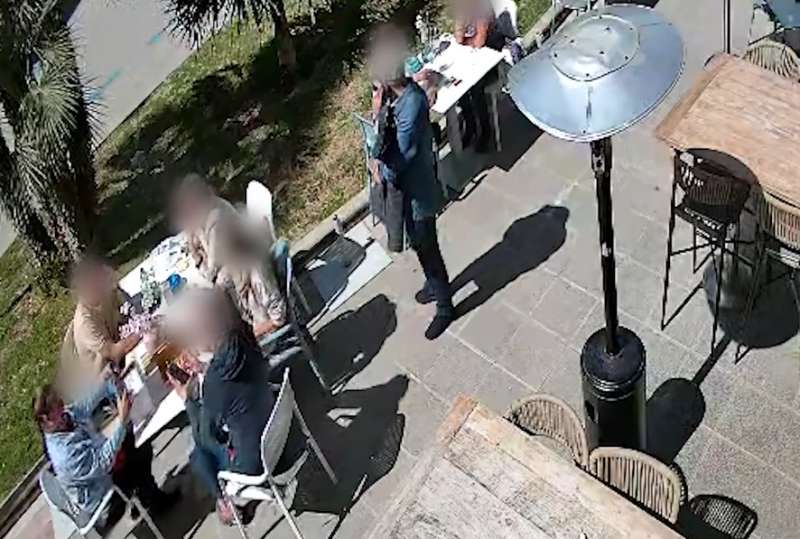 Imagen de las cámaras de seguridad de uno de los robos. / EPDA