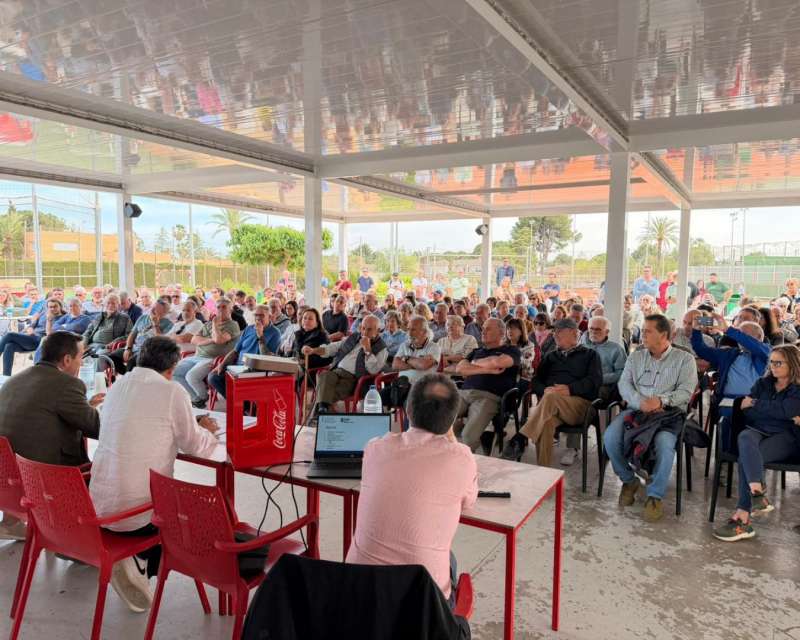 Reunión informativa sobre la nueva depuradora que dará servicio a Serra, Olocau, Bétera y La Pobla de Vallbona. /EPDA
