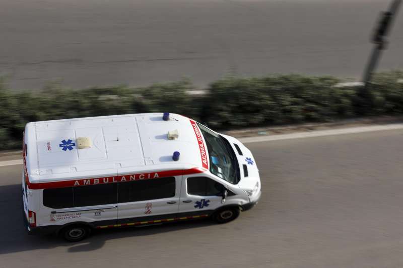 Una ambulancia, en una imagen de archivo. EFE/Ana Escobar

