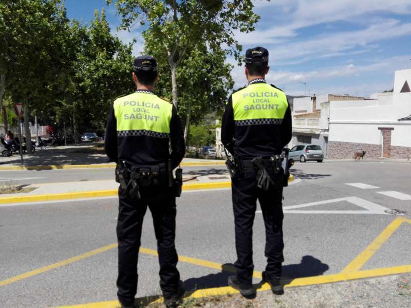 Agentes de la Policía Local de Sagunt. /EPDA