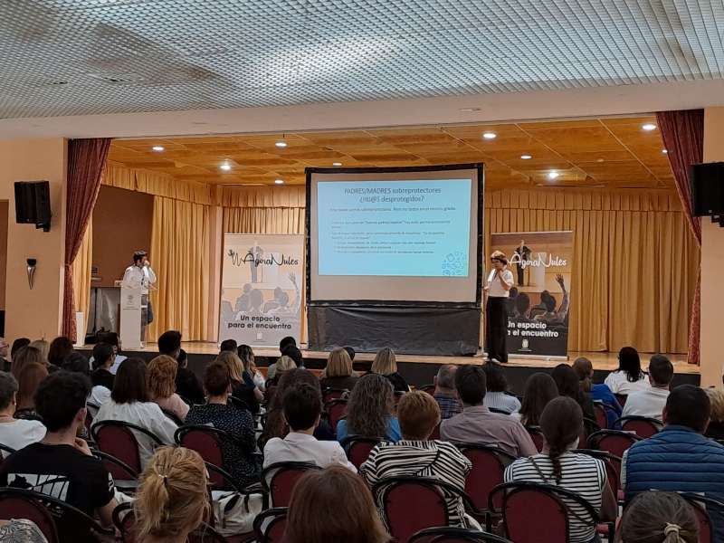Conferencia del ciclo Ágora Nules. / EPDA