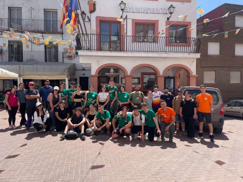 Grupo de jóvenes en la nueva edición de la Expedició Juvenil Cavanilles en Gátova. / EPDA