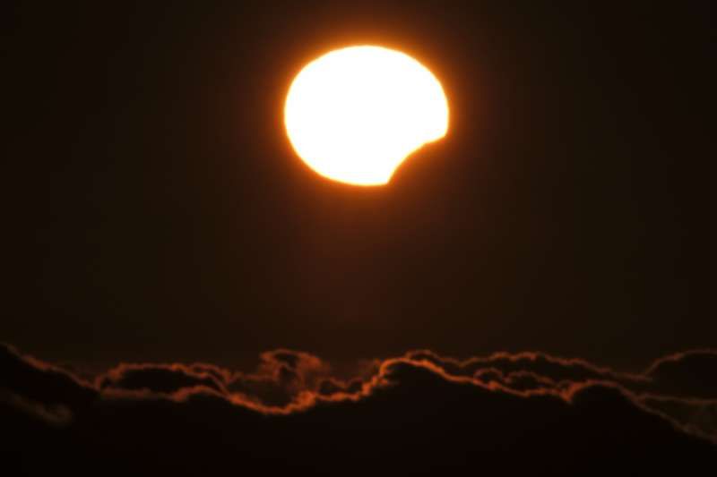 Imagen de archivo del eclipse solar que se produjo el 8 de abril de 2024. EFE/Alberto Valdés