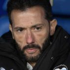 El entrenador del Valencia, Carlos Corberán. EFE/ Eloy Alonso
