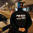 Un policía local de Santa Pola.
