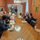 Imagen de archivo de la comisión municipal de las viviendas de Les Naus /EFE Manu Martín-Albo