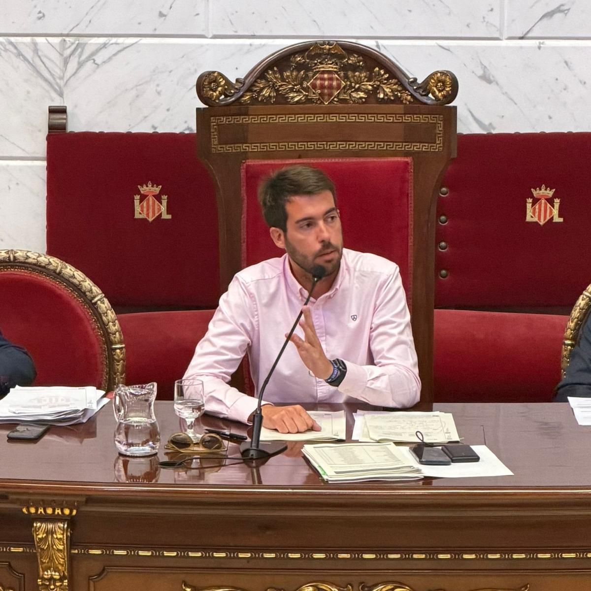 Emilio J. Belencoso, presidente de la EMTRE, durante la Asamblea ordinaria del Ayuntamiento de Valencia / EPDA