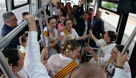 Vuelta al centro de la localidad a bordo del bus “Groguet”