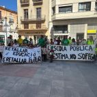 Concentració per l'educació pública a Sueca.