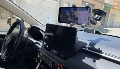 Camara móvil con lector OCR instalado en un coche policial de la Pobla de Farnals. Camara móvil con lector OCR instalado en un coche policial de la Pobla de Farnals.