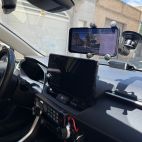 Camara móvil con lector OCR instalado en un coche policial de la Pobla de Farnals.