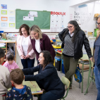 La Escola Matinera permite la atención de niños y niñas de 3 a 12 años antes y después del horario escolar La Escola Matinera permite la atención de niños y niñas de 3 a 12 años antes y después del horario escolar