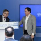 El presidente de la Generalitat, Juanfran Pérez Llorca, junto al conseller de Economía, Hacienda y Administración Pública, José Antonio Rovira (i), durante su comparecencia en el Palau de la Generalitat, tras el pleno del Consell que ha aprobado el proyecto de ley de Presupuestos, que ya ha sido entregado en Les Corts Valencianes para el inicio de su tramitación parlamentaria. / EFE-Biel Aliño