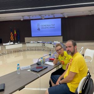 Representantes de CCOO se quedan en la sala.