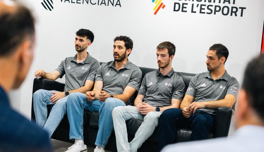 resentació dels protagonistes de la final del Campionat Individual de Pilota Valenciana, que enfrontarà Giner i Salva Palau este diumenge a Pelayo. / À Punt resentació dels protagonistes de la final del Campionat Individual de Pilota Valenciana, que enfrontarà Giner i Salva Palau este diumenge a Pelayo. / À Punt
