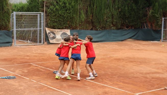 El Club de Tenis Castell de Xàtiva s'ha proclamat campió de la Comunitat Valenciana./ EPDA El Club de Tenis Castell de Xàtiva s'ha proclamat campió de la Comunitat Valenciana./ EPDA