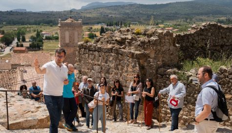 El patrimonio, la accesibilidad y las rutas del interior centran las reflexiones sobre el futuro del sector en las V Jornadas del Alto Palancia y el Alto Mijares. / EPDA