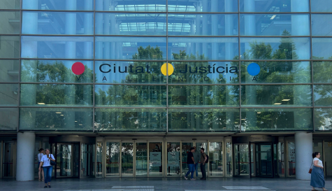 Vista exterior de la Audiencia Provincial de Valencia, donde se celebrarán los juicios esta semana. / EFE/Patricia Salvador