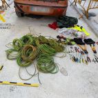 Cableado y herramientas intervenidos en la operación contra los robos de cobre en municipios de Alicante y Valencia. Cableado y herramientas intervenidos en la operación contra los robos de cobre en municipios de Alicante y Valencia.