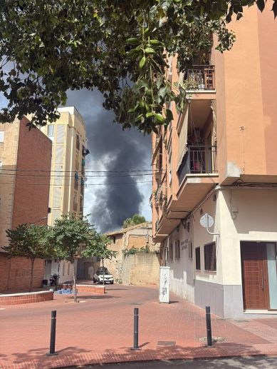 Vista general del incendio desde Xàtiva. / EPDA Vista general del incendio desde Xàtiva. / EPDA
