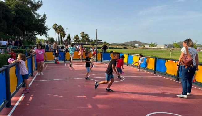 Los niños y niñas de Loriguilla ya cuentan con un nuevo espacio de ocio. Los niños y niñas de Loriguilla ya cuentan con un nuevo espacio de ocio.