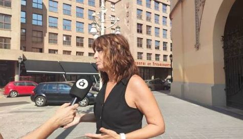 Isabel López. Isabel López.